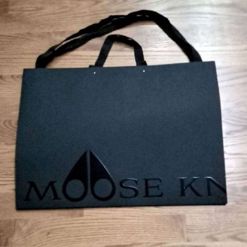 Moose Knuckles Black Matte Shopping Bag
